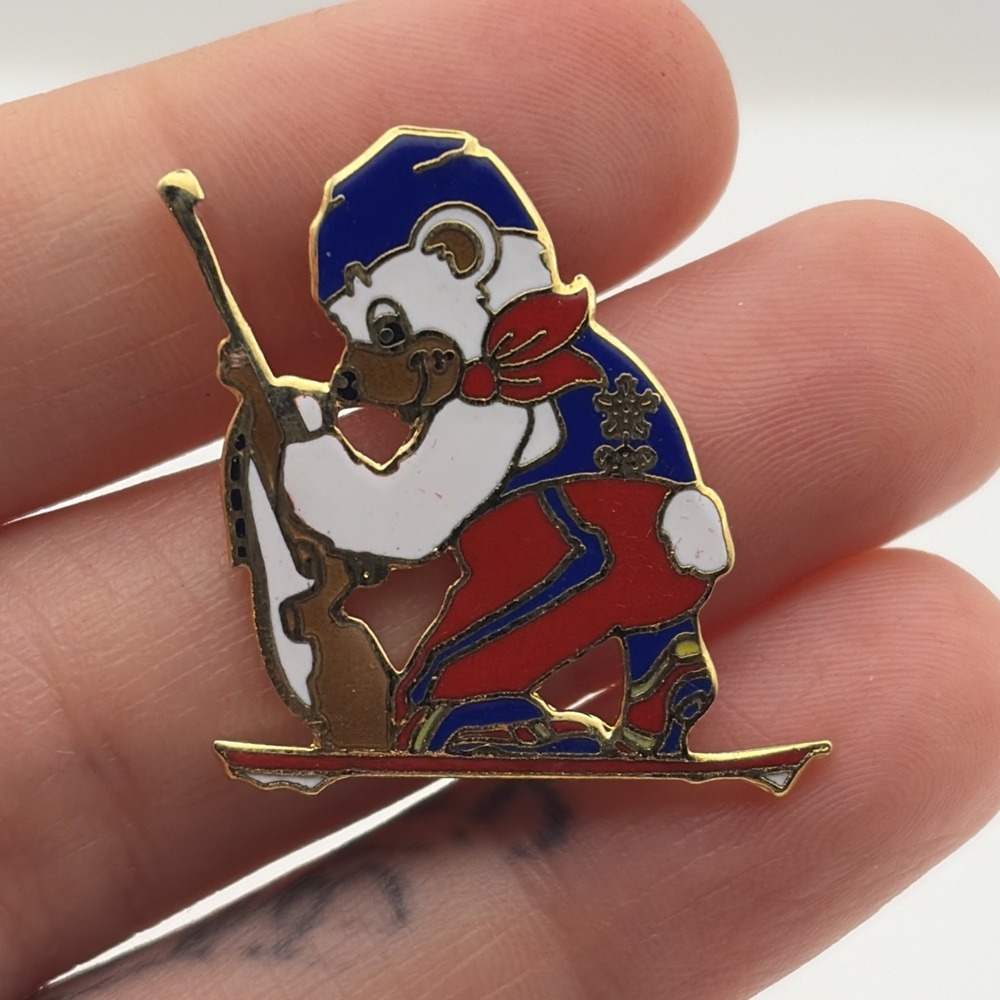 1988 Calgary Winter Olympics Howdy Bear Biathlon Event Lapel Hat Pin